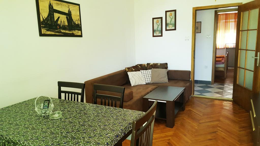 Apartmani Brzica โนวีวีโนดอลสกี ภายนอก รูปภาพ